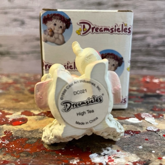 2/$30 Dreamsicles 1998 DC021 Angel Cherub High Tea Collectible Mini Figurine NIB - Picture 9 of 12